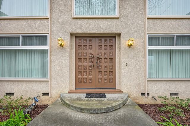 2620 Kadema Dr, Sacramento, CA 95864