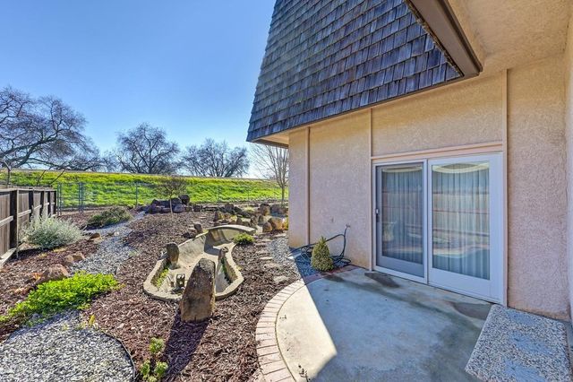 2620 Kadema Dr, Sacramento, CA 95864