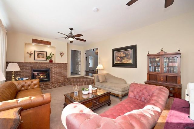 2620 Kadema Dr, Sacramento, CA 95864