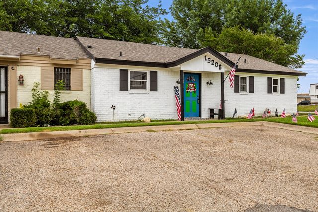 1520 Crestridge Drive B, Cleburne, TX 76033