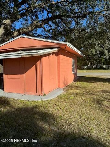 529 S 9TH Street, Fernandina Beach, FL 32034