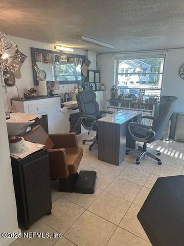 529 S 9TH Street, Fernandina Beach, FL 32034