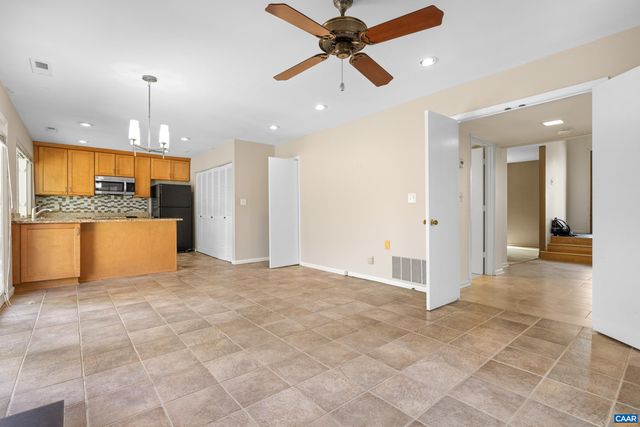307 LAKE FOREST LN, Charlottesville, VA 22901
