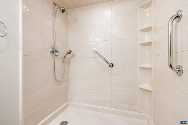 307 LAKE FOREST LN, Charlottesville, VA 22901