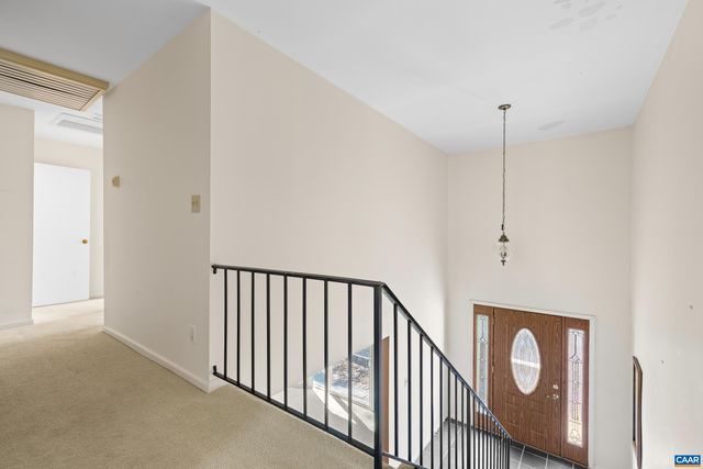 307 LAKE FOREST LN, Charlottesville, VA 22901