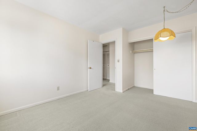 307 LAKE FOREST LN, Charlottesville, VA 22901