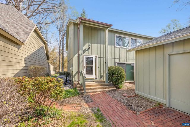 307 LAKE FOREST LN, Charlottesville, VA 22901