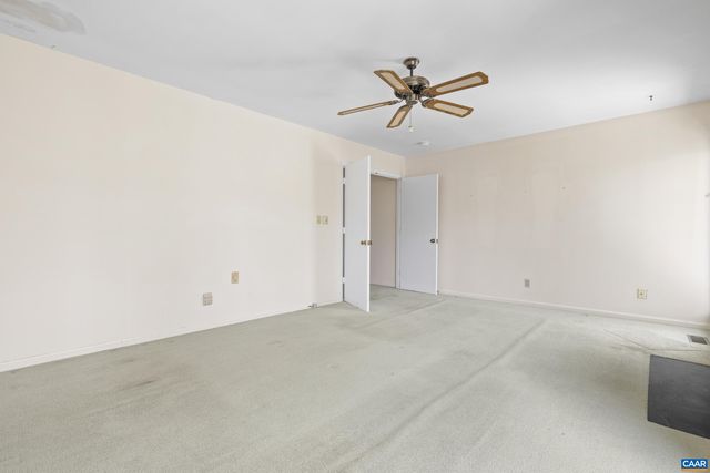 307 LAKE FOREST LN, Charlottesville, VA 22901