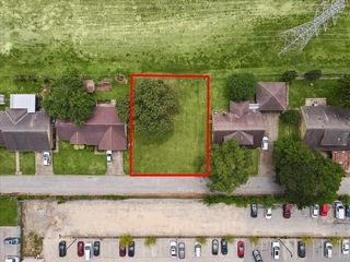 1115 Gardendale Drive, Houston, TX 77018