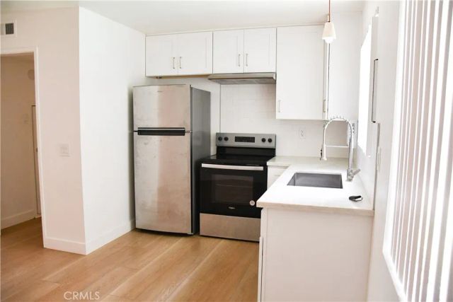 994 Valencia 104, Costa Mesa, CA 92626