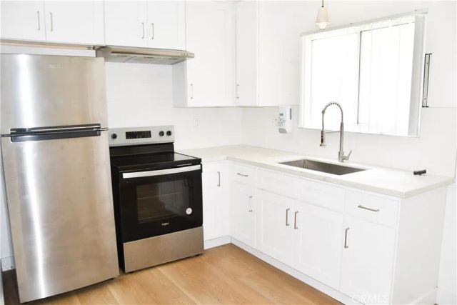 994 Valencia 104, Costa Mesa, CA 92626