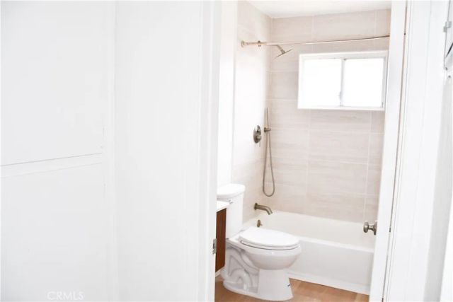 994 Valencia 104, Costa Mesa, CA 92626