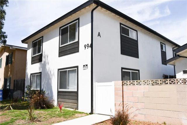 994 Valencia 104, Costa Mesa, CA 92626