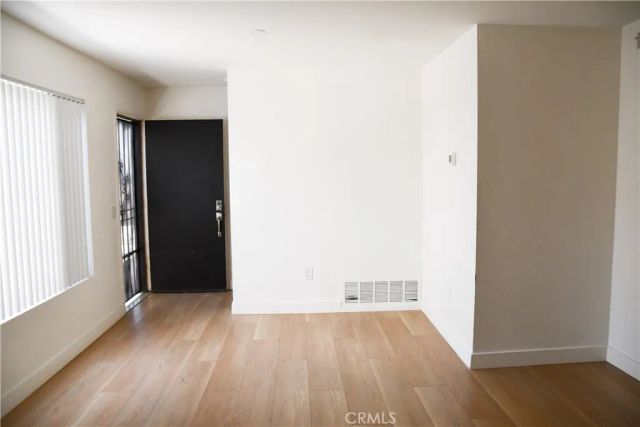 994 Valencia 104, Costa Mesa, CA 92626