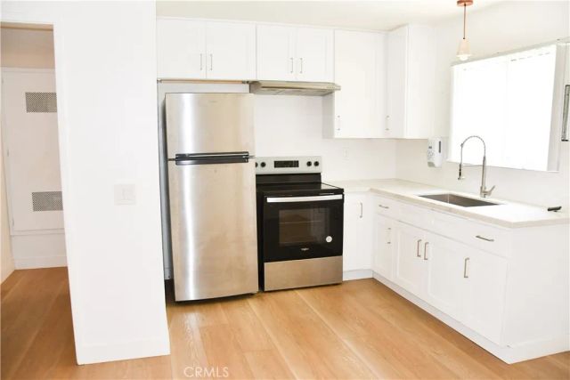 994 Valencia 104, Costa Mesa, CA 92626