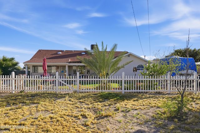 1001 Lantana Avenue, Las Cruces, NM 88005