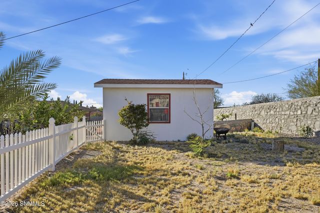 1001 Lantana Avenue, Las Cruces, NM 88005