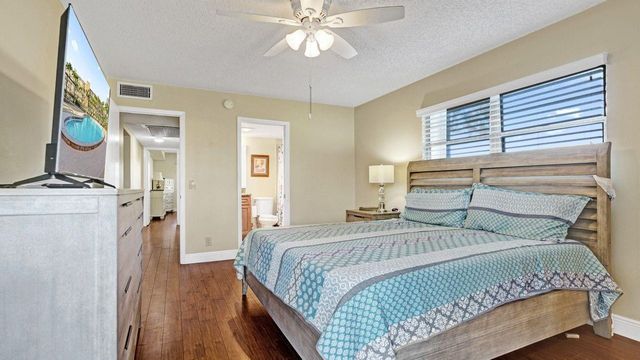 1036 Guildford B 1036, Boca Raton, FL 33434