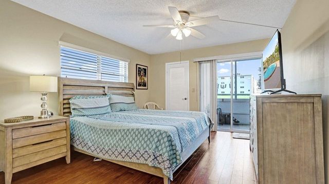 1036 Guildford B 1036, Boca Raton, FL 33434