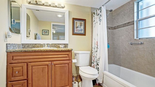 1036 Guildford B 1036, Boca Raton, FL 33434