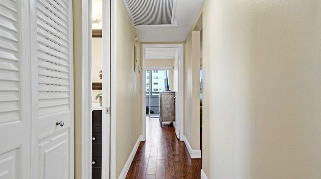 1036 Guildford B 1036, Boca Raton, FL 33434