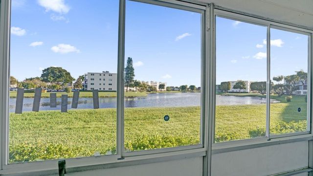 1036 Guildford B 1036, Boca Raton, FL 33434