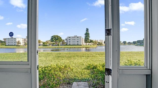 1036 Guildford B 1036, Boca Raton, FL 33434