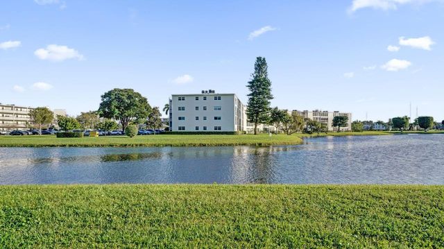1036 Guildford B 1036, Boca Raton, FL 33434