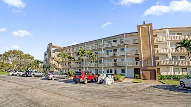 1036 Guildford B 1036, Boca Raton, FL 33434