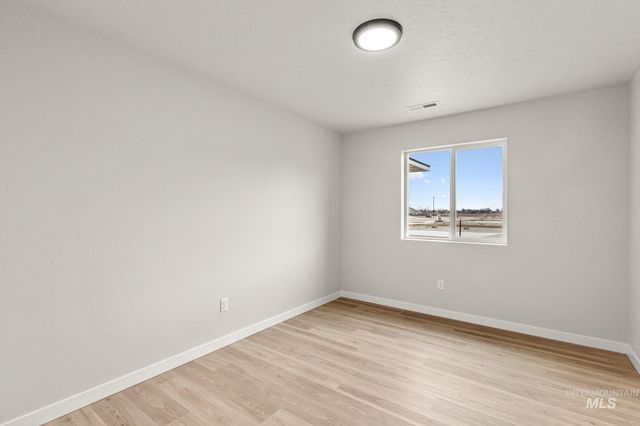 431 Aplomado Ct, Middleton, ID 83644