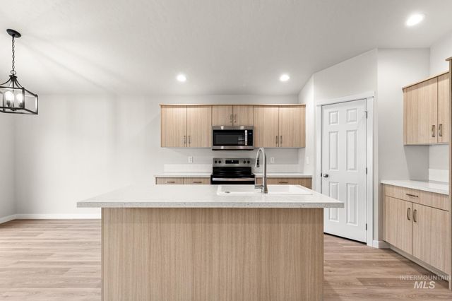 431 Aplomado Ct, Middleton, ID 83644