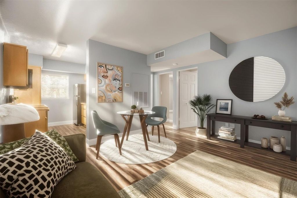 Image 7 of property listing at 225 E NEW HAMPSHIRE STREET 6, Orlando, FL 32804