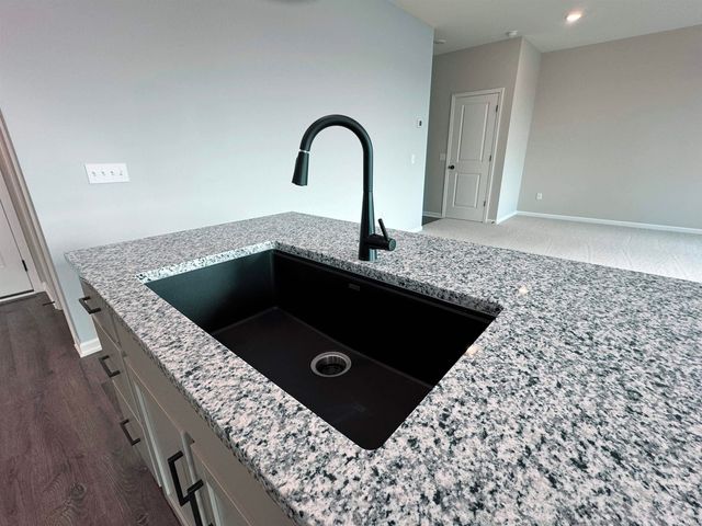 1261 W Hamilton N Road, Fort Wayne, IN 46814