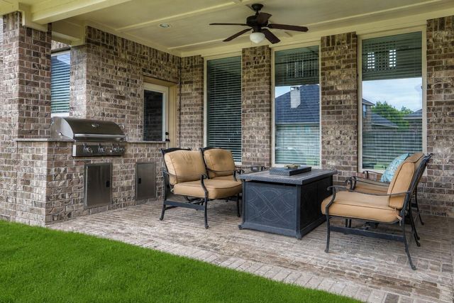 8106 Little Scarlet Street, Conroe, TX 77385