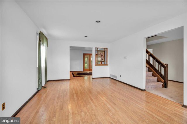 50 WAYSIDE ROAD, Berlin, NJ 08009