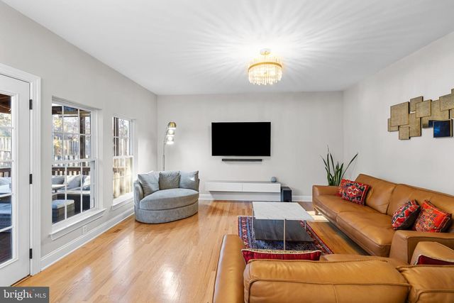 42963 TARA CT, Ashburn, VA 20147