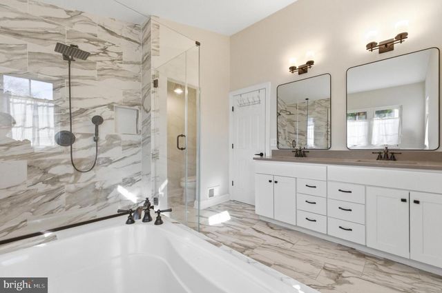 42963 TARA CT, Ashburn, VA 20147