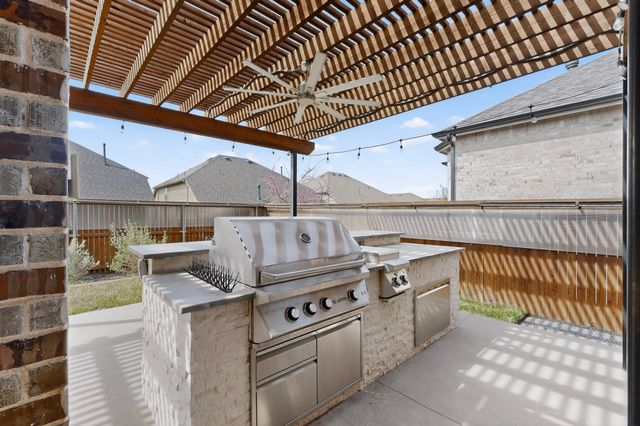 4135 Starlight Creek Drive, Celina, TX 75009