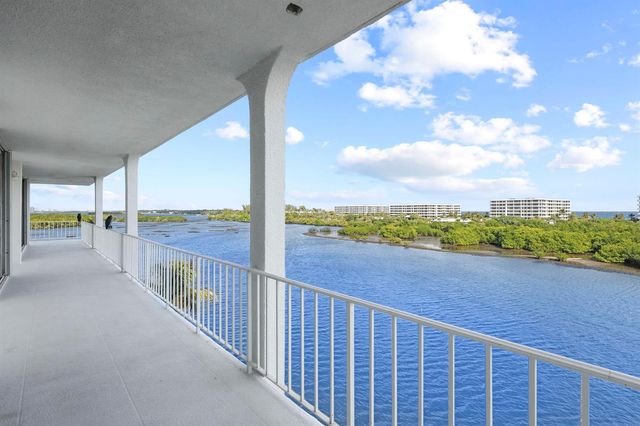 2155 Ibis Isle Road Ph 3, Palm Beach, FL 33480