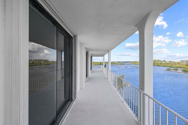 2155 Ibis Isle Road Ph 3, Palm Beach, FL 33480