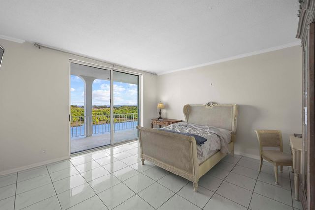 2155 Ibis Isle Road Ph 3, Palm Beach, FL 33480