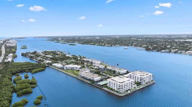 2155 Ibis Isle Road Ph 3, Palm Beach, FL 33480