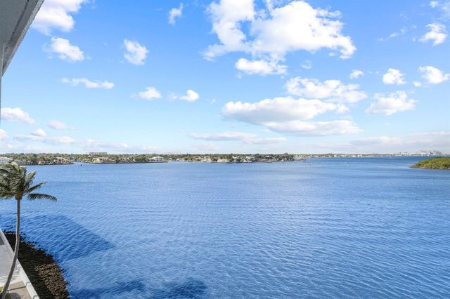 2155 Ibis Isle Road Ph 3, Palm Beach, FL 33480
