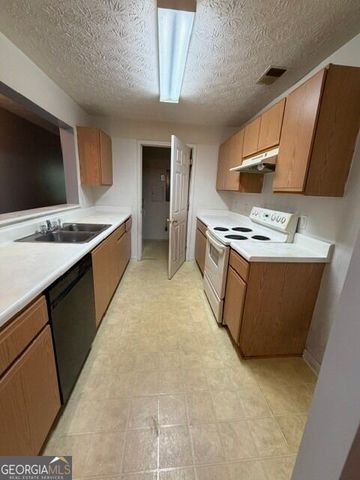 8301 Par Four Way, Lithonia, GA 30038