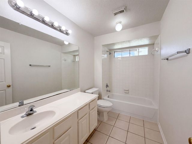 2854 Everett Drive, Friendswood, TX 77546