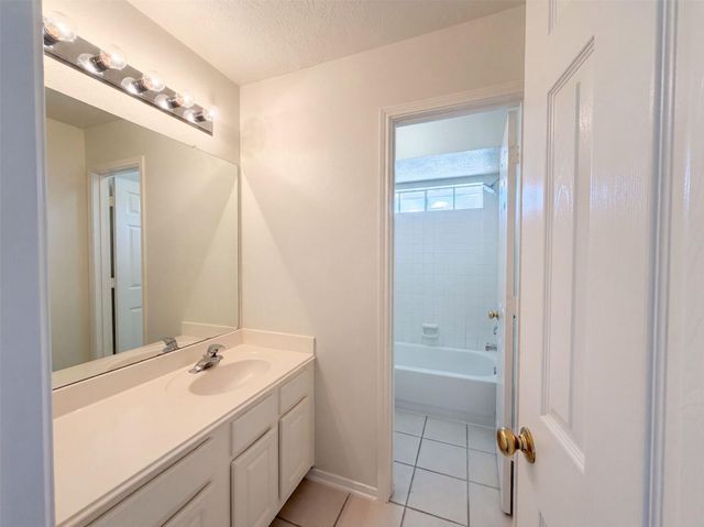 2854 Everett Drive, Friendswood, TX 77546