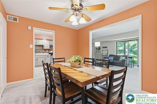 2668 Rolling Green Place, Lower Macungie Twp, PA 18062