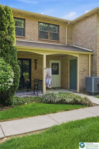 2668 Rolling Green Place, Lower Macungie Twp, PA 18062