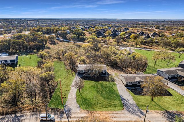 285 Cumberland Trail, Runaway Bay, TX 76426