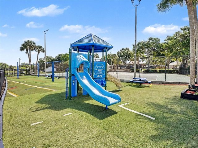 1251 RAVIDA WOODS DRIVE, Apopka, FL 32703
